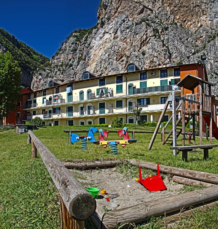 Campione Ora Apartments By Gardadomusmea Campione del Garda Buitenkant foto