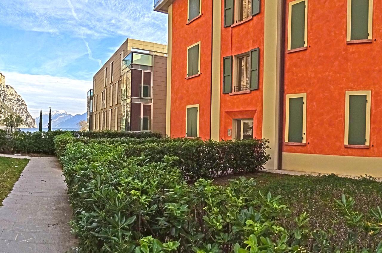 Campione Ora Apartments By Gardadomusmea Campione del Garda Buitenkant foto