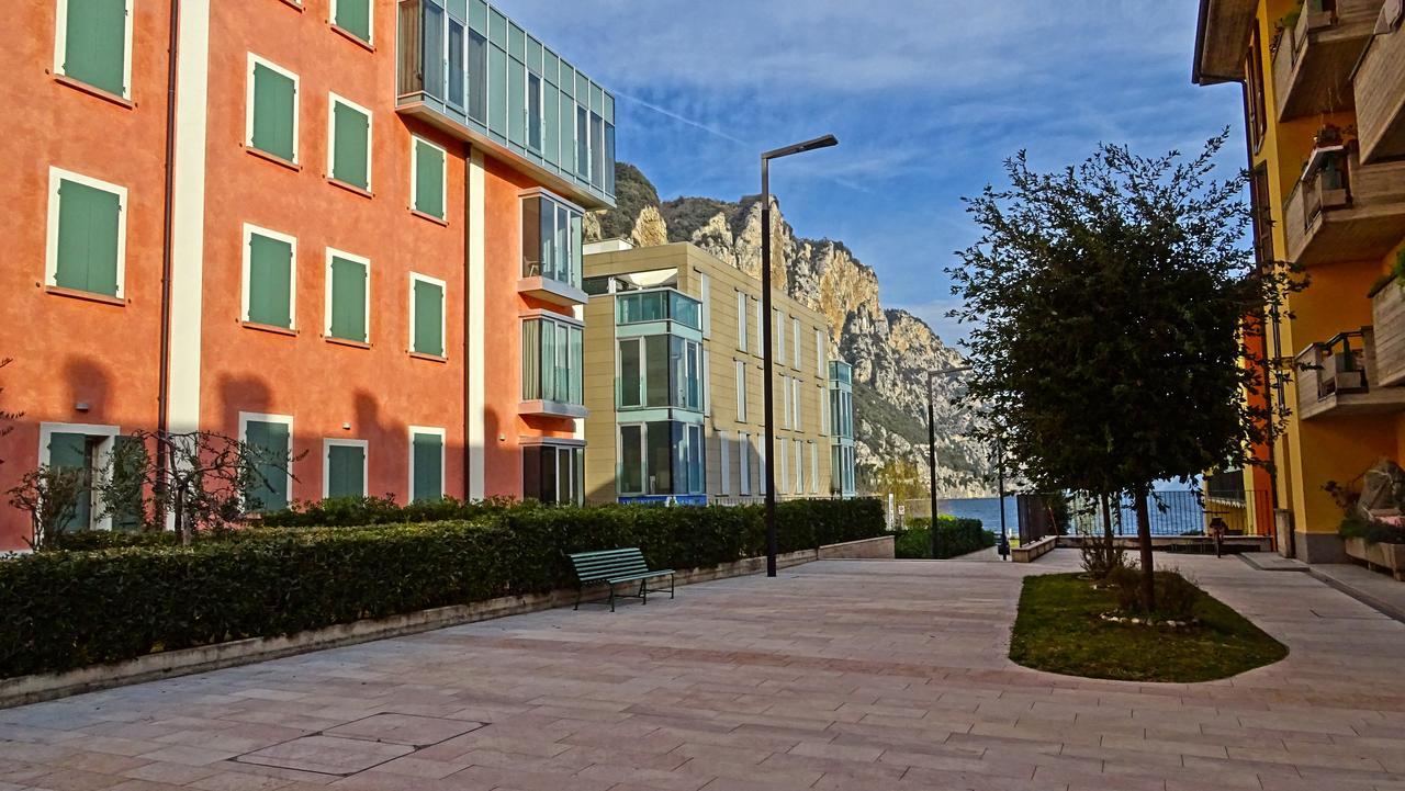 Campione Ora Apartments By Gardadomusmea Campione del Garda Buitenkant foto